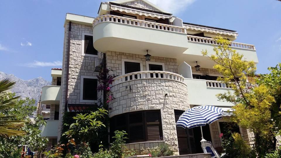 Guesthouse Mario&Marina Makarska Eksteriør bilde