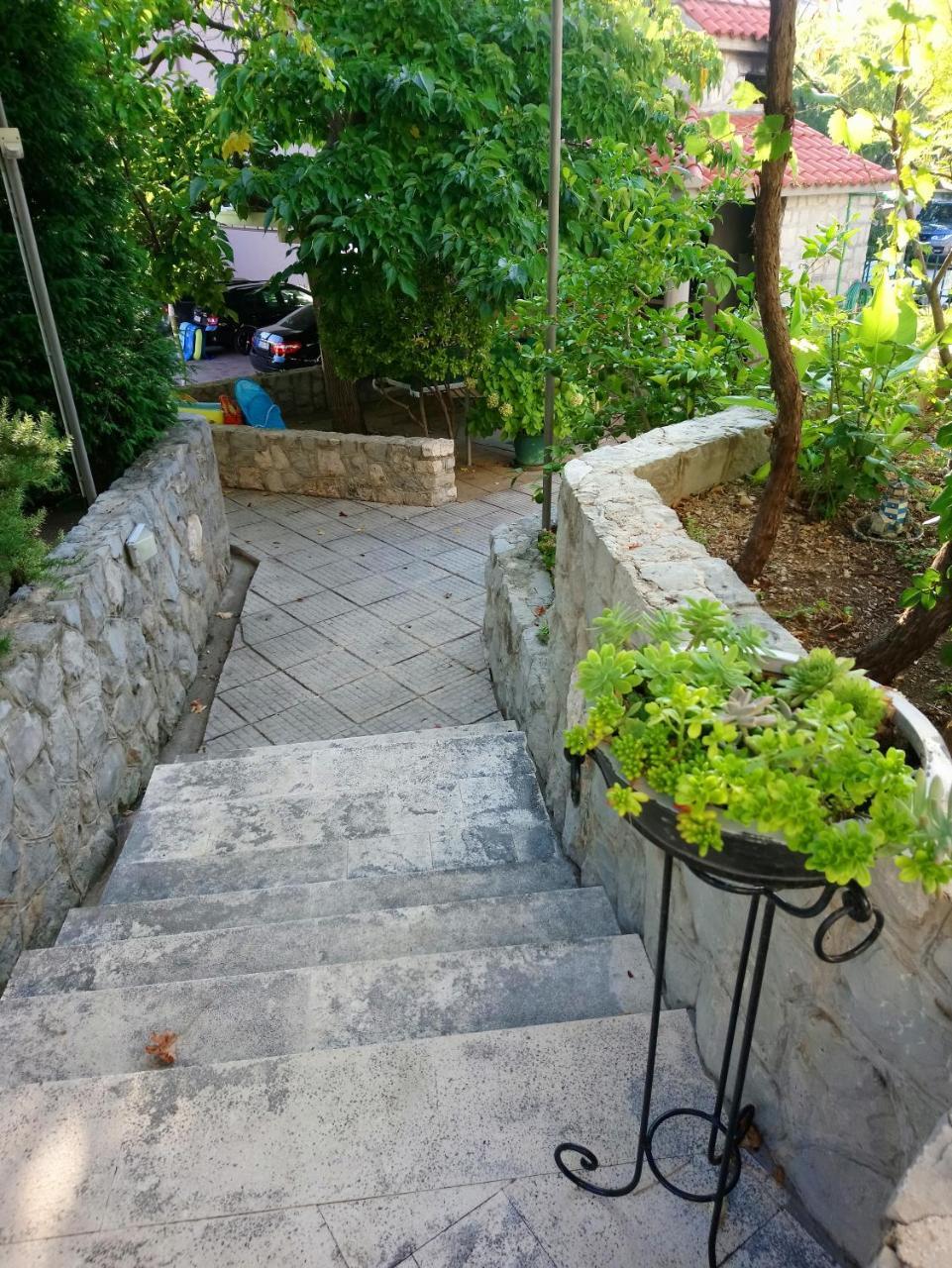 Guesthouse Mario&Marina Makarska Eksteriør bilde